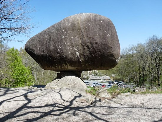 La Peyro Clabado, Sidobre, Lacrouzette